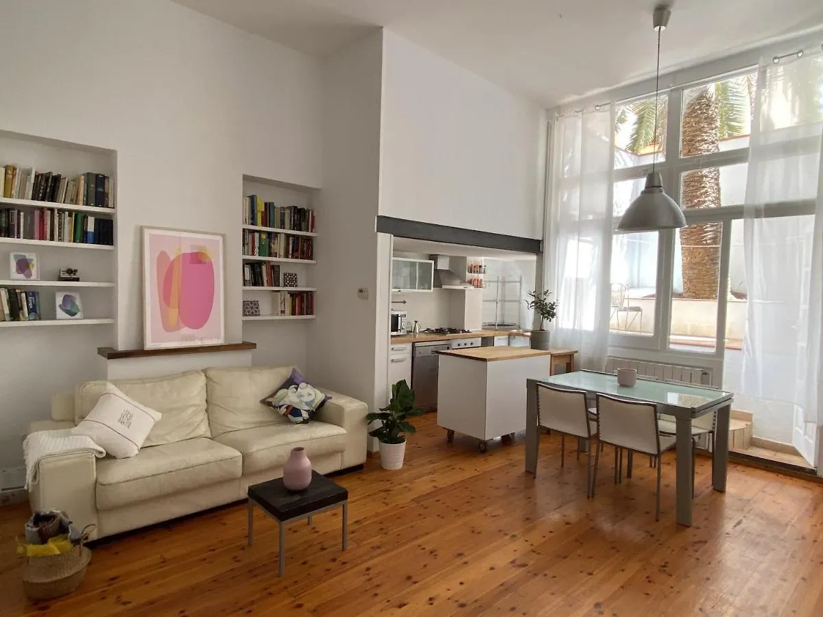 Artsy Apartment In Poble Sec - Plaza Espanya Barcelona