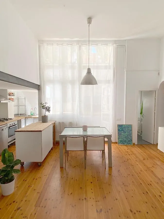 Artsy Apartment In Poble Sec - Plaza Espanya Barcelona