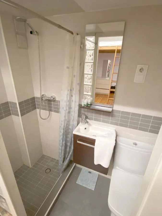 Artsy Apartment In Poble Sec - Plaza Espanya Barcelona Spain