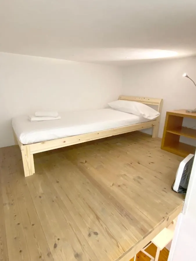 Artsy Apartment In Poble Sec - Plaza Espanya Barcelona